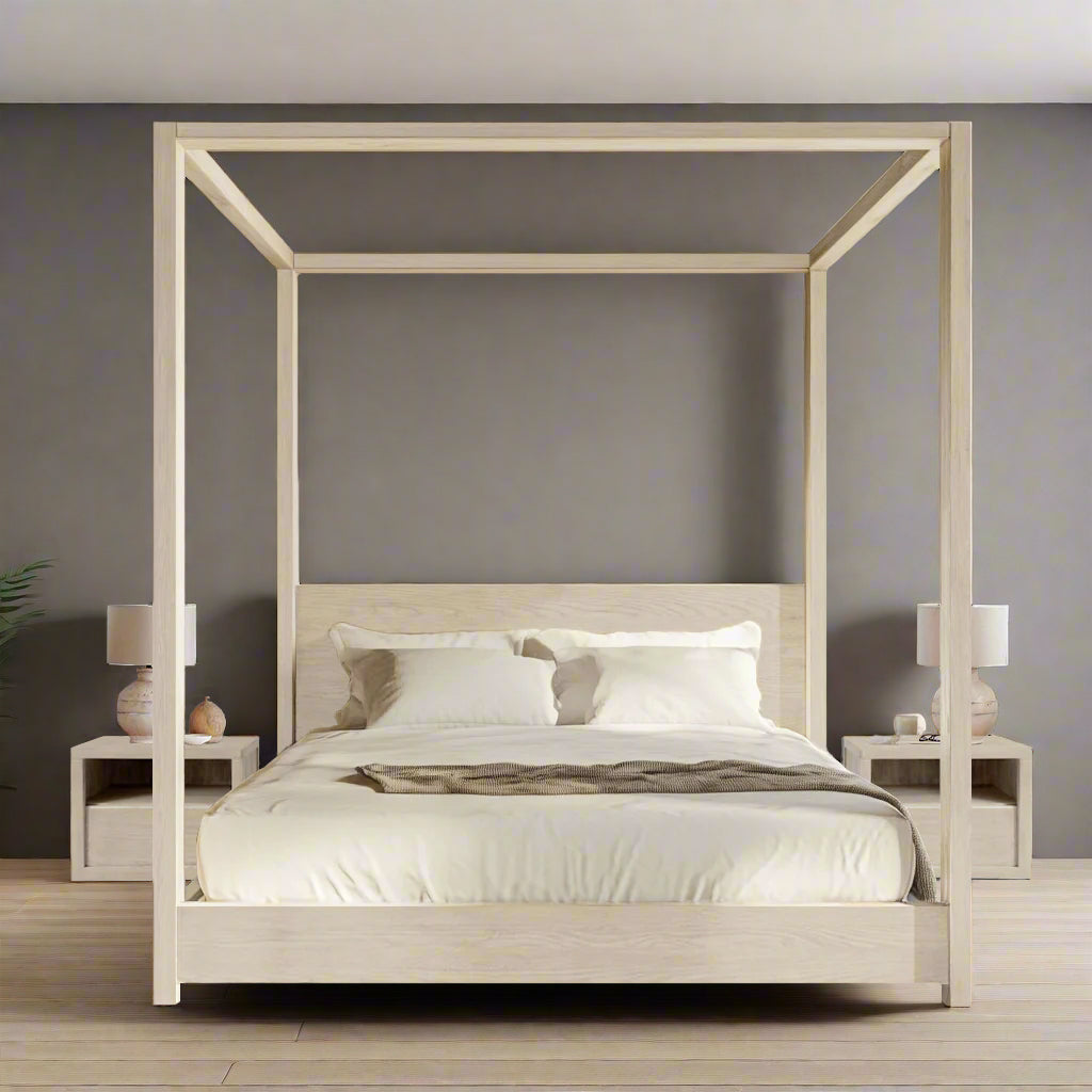 Pintura Solid Wood Canopy Bed